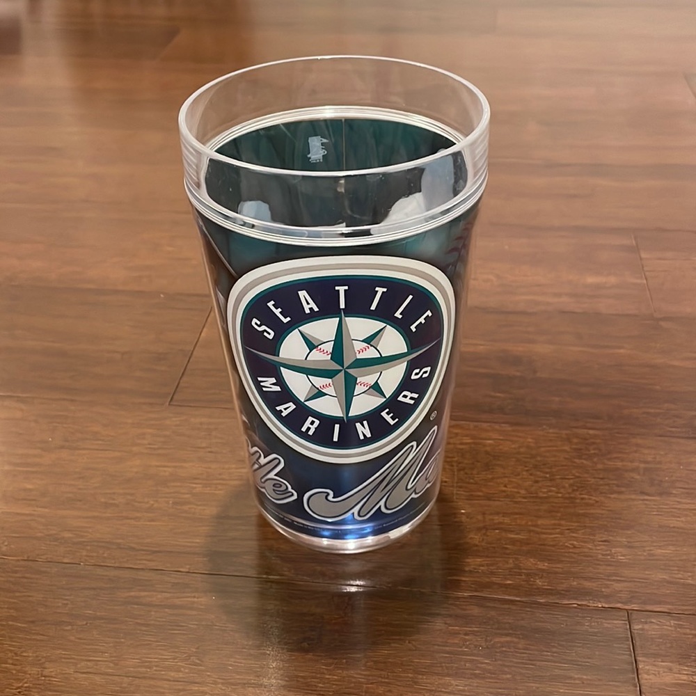 Seattle Mariners Plastic Tumbler Drinking Cup